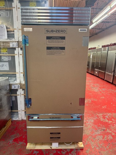 Subzero refrigerator - 36”,