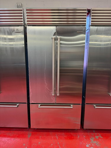 Subzero refrigerator - 36”,