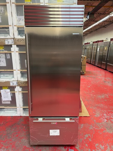 Subzero refrigerator - subzero,